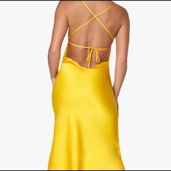 We Wore What Yellow dress - Picture 3 of 4